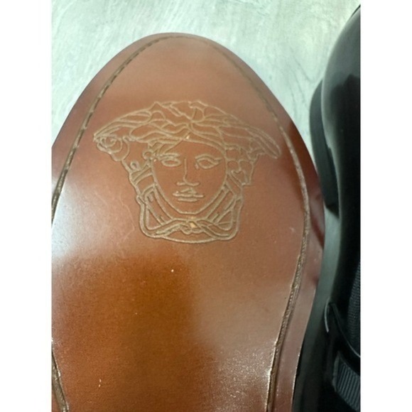 Versace Men\'s Black Cherry Ombre Patent Leather Medusa Loafers Italy sz 44 us 10 main image 9